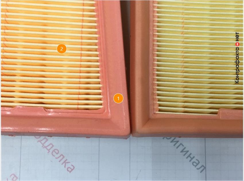 1. Отличается оттенок цвета и упругость полиуретановой окантовки. | 2. Отличается материал и плотность сот фильтрующего элемента.