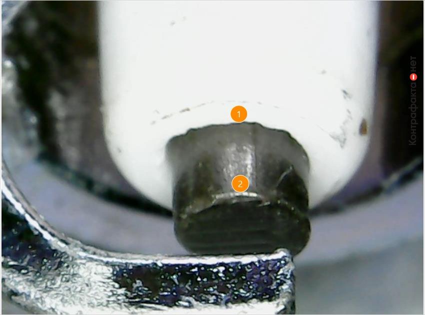 1. Колотые края керамического изолятора. | 2. Отсутствует внешняя обработка центрального электрода.