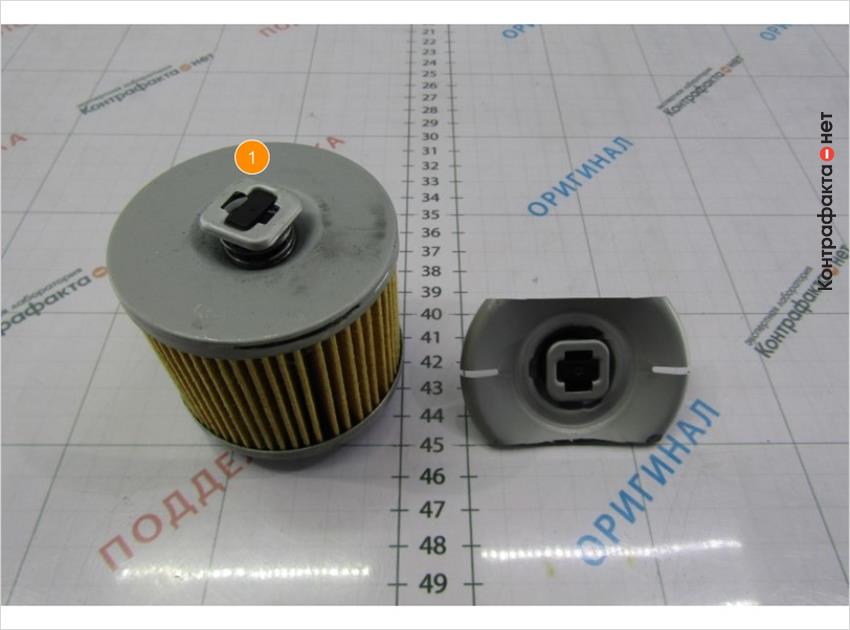 1. Обводной клапан установлен в корпусе фильтра, в оригинале на прижимной пластина.
