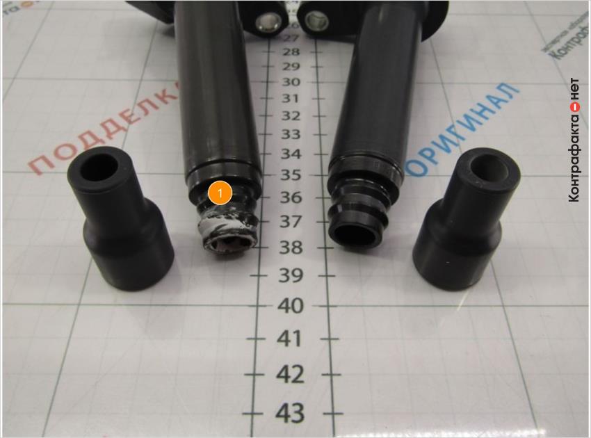 1. Колпачок свечи фиксируется на герметик.